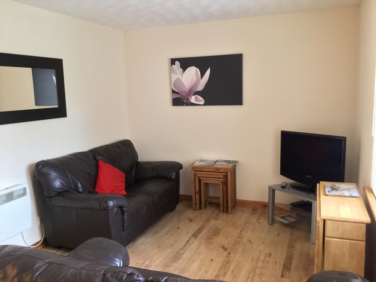 One-Bedroom Apartment - Wyvis Inverness Buitenkant foto